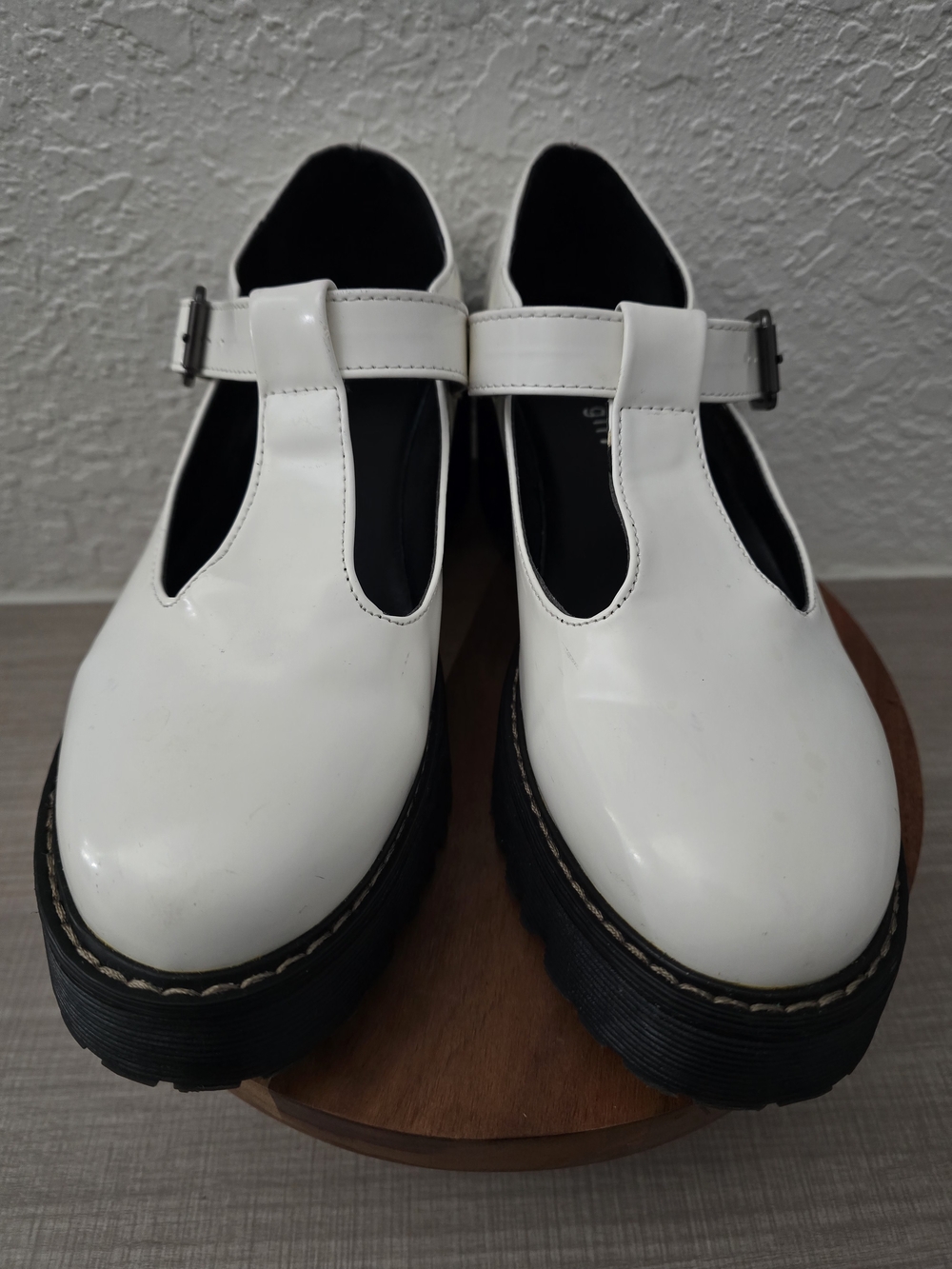 Madden Girl Hollyy White Patent T-Strap Platform Mary Janes Lug Sole Size 8.5M